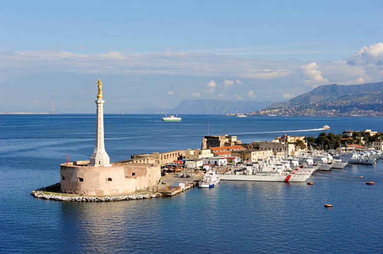 Damilhouse 1 Messina Exterior foto